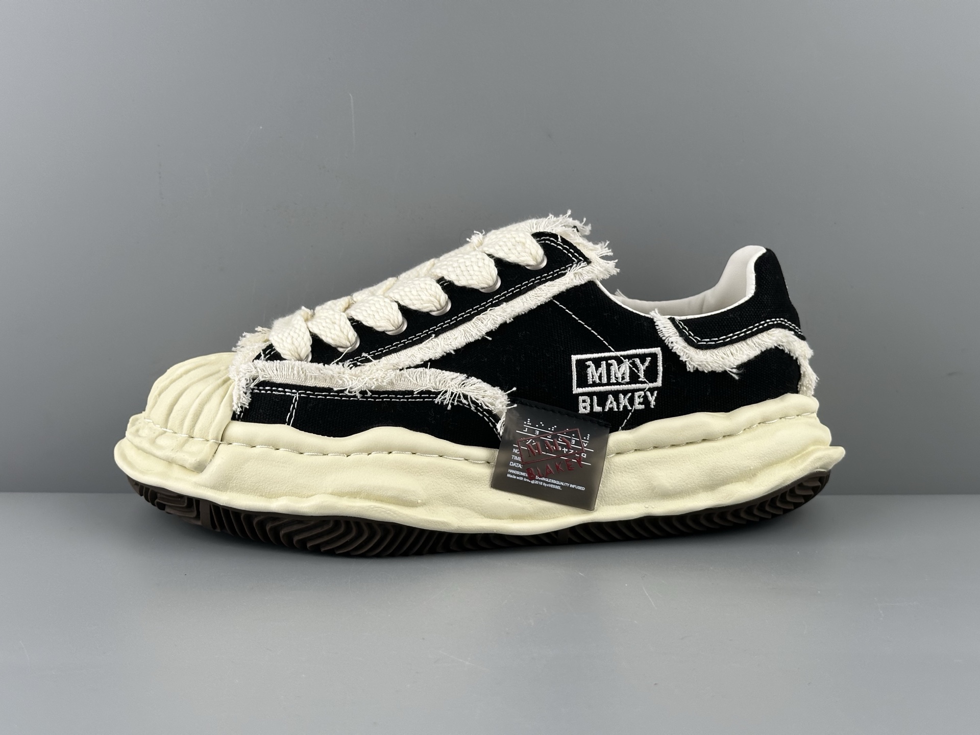 MIHARA YASUHIRO x xVESSEL