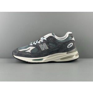 KITH x New Balance NB 991 V2 