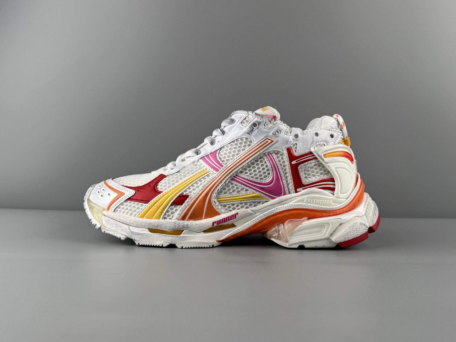 발렌시아가 러너 Runner