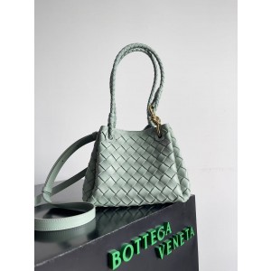 Parachute ( 20*16.5*17cm )