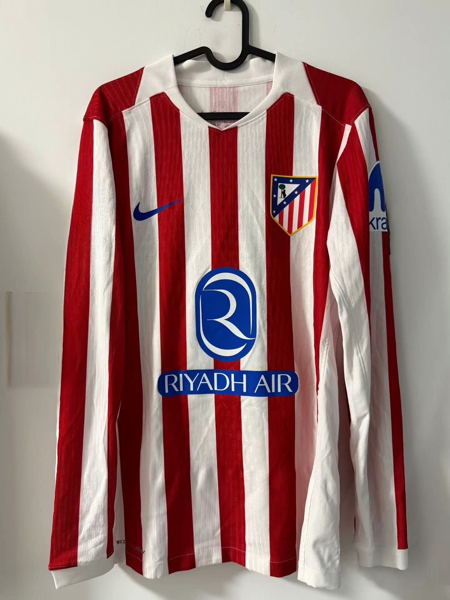 2526시즌 아틀레티코 어센틱 홈 유니폼