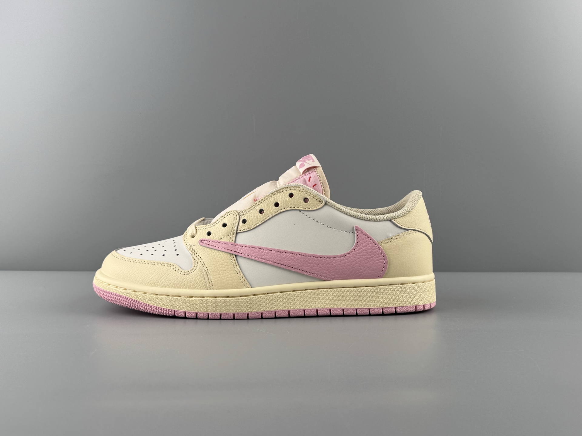 Travis Scott & Jordan Air Jordan 1 Low OG