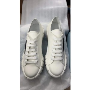 Prada Doubie Wheel Re-Nylon