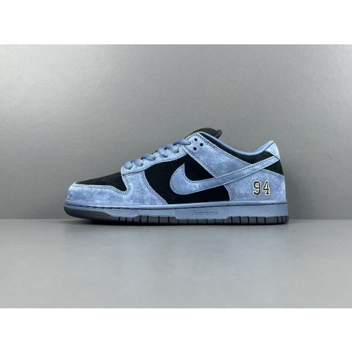 Nike x Supreme Dunk SB Low