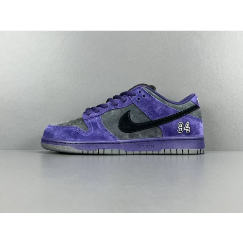 Nike x Supreme Dunk SB Low
